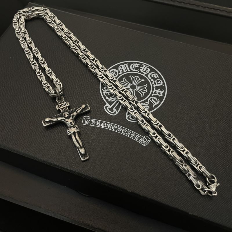 Ch*0me He**ts necklaces